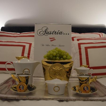 The White House Austria Lind ob Velden Exterior foto